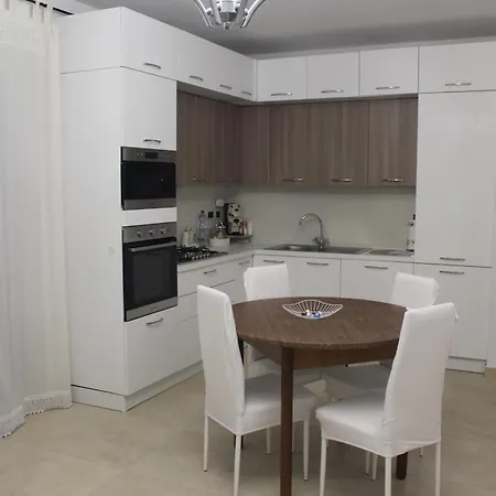 Apartament Tedhouse